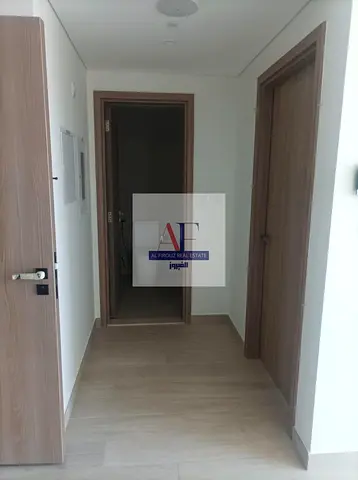 High floor / Prime location / Well maintained