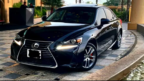 صورة 6 لـ 2019 Lexus IS-SERIES