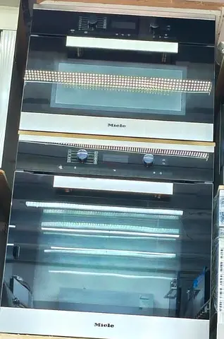 Pair of Built-in Miele Oven and microwave (Electric) - Good Working Condition