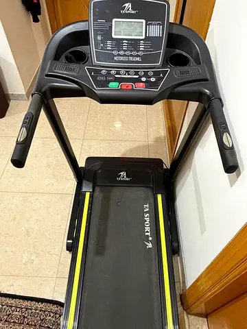 FOLDABLE TREADMILL FOR SALE