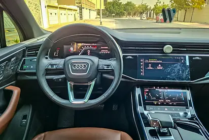 صورة 10 لـ 2023 AUDI Q7