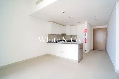 Vacant Now | High Floor | Amenity View