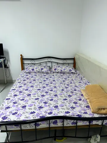 Bed Frame & Doctor-Prescribed Medical Mattress Set – Excellent Condition