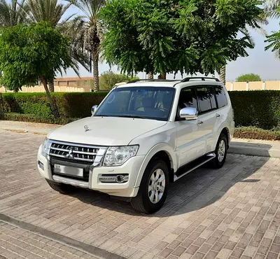 Pajero 3.5 2016 GCC | Service History | No Paint