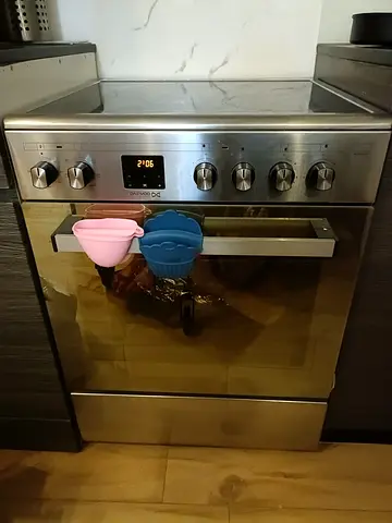 Electric cooker in good condition