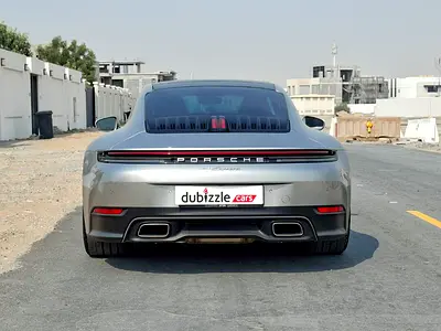 صورة 7 لـ 2025 Porsche 911