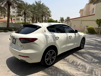 2021 Maserati LEVANTE — миниатюра 5
