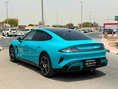 صورة 6 لـ 2024 Xiaomi SU7