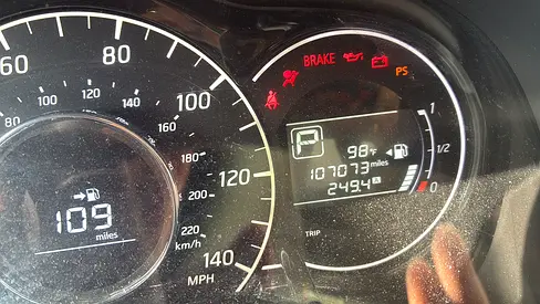 2015 Nissan VERSA 照片 3