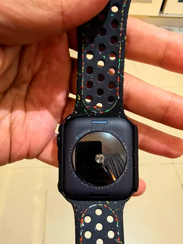 FOR SALE 99% Perfect Condition APPLE WATCH SE 3 GPS 44mm