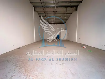 مستودع في منطقة الصجعة بالشارقة مناسب لمختلف الأنشطة التجارية والصناعية والتخزين.