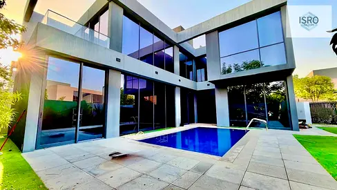 Luxurious villa | Private pool | Spacious living | 4chq
