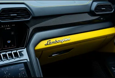 صورة 10 لـ 2024 Lamborghini URUS