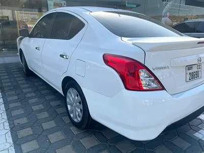2018 Nissan VERSA 照片 5