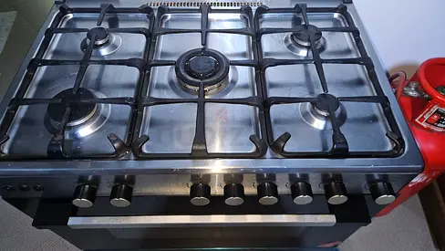 5-Burner Gas Cooker with Oven - Stainless Steel with Oven Fan - Media