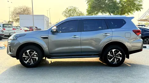 Nissan Xterra platinum 2.5L 2024 Year first Owner Gcc agency services warranty available