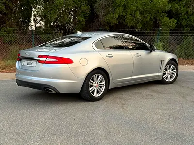 2014 Jaguar XF 照片 2