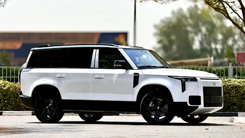 Rox 01 2026 ( Zero kilometres ) 7 seater White with Orange .