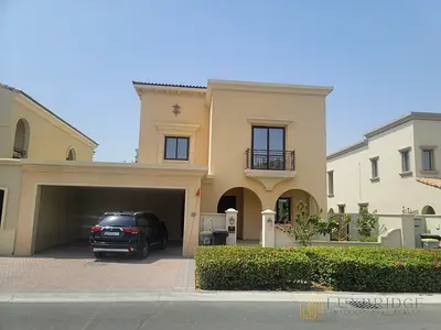 Skyline Living | Spacious Villa | Private Garden