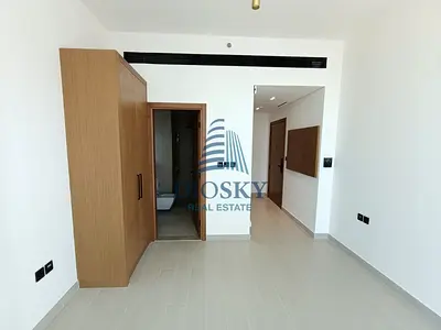 Well Maintained | High Floor | Vacant Now