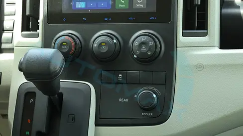 2026 Toyota HIACE photo 13