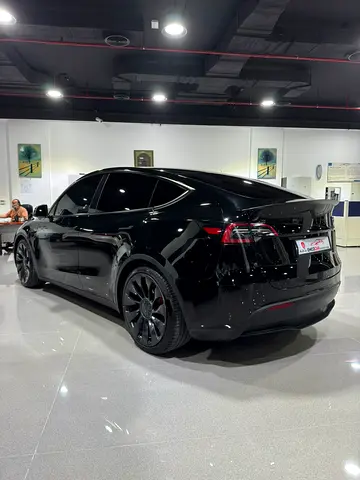 2023 Tesla MODEL Y — фото 4