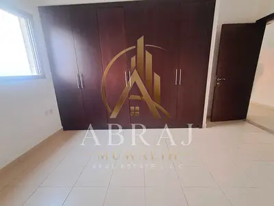 Luxury 1BHK with 2washroom and wardrobe available