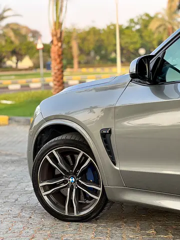 2015 BMW X5 — миниатюра 10