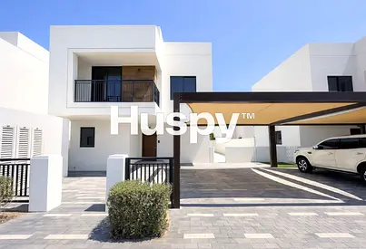 Vacant Now | 2 payments | prime location