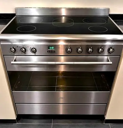Smeg brand Italian electric ceramic coking range