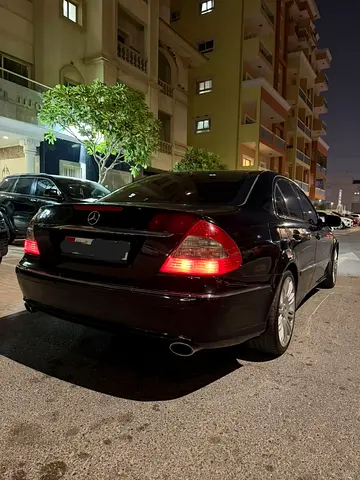 صورة مصغرة 17 لـ 2007 Mercedes-BENZ E-CLASS