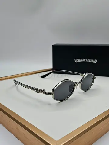 Chrome Hearts Men's sunglasses