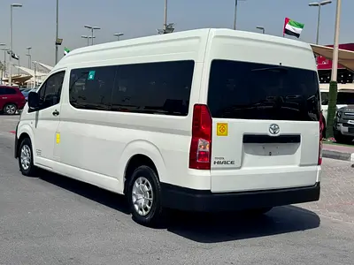 2022 Toyota HIACE — фото 3