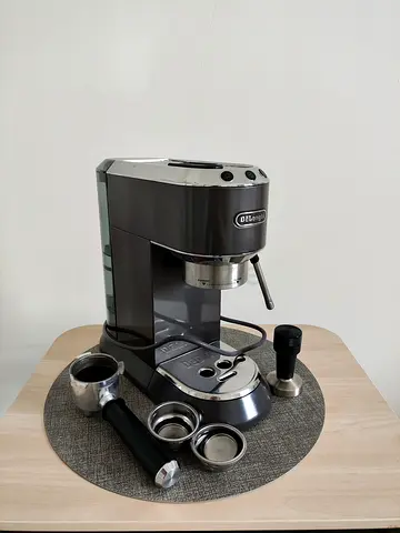 De’Longhi Espresso Machine EC885