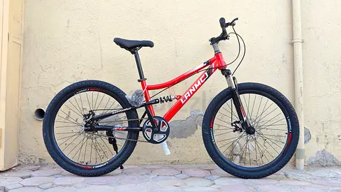 Mountain bicycle BRAND NEW size 24 assembled and free delivery