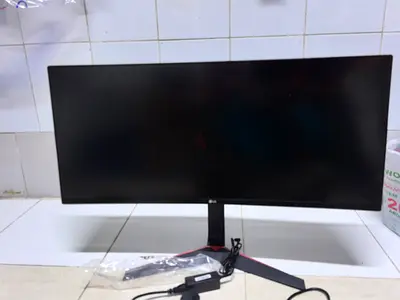 LG 34UC79G-B 34 Inch Curved UltraWide Gaming Monitor