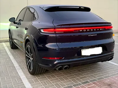 2024 Porsche CAYENNE photo 4