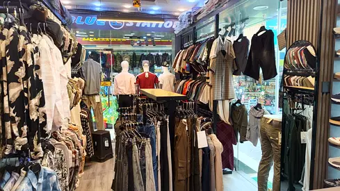 Running Men's Wear Shop for Sale – Sharjah
