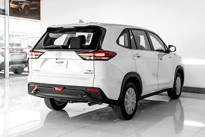 صورة 4 لـ 2025 Toyota INNOVA