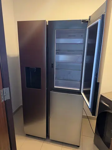 Samsung side by side Refrigerator with door in door