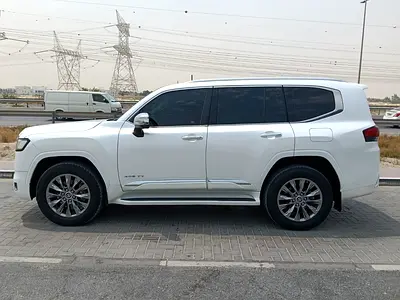 Toyota Land Cruiser VXR 2022 | GCC Specs | Full Option