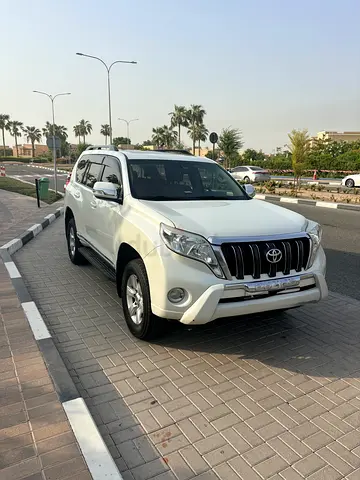 Toyota Prado VXR 2014 | GCC Specs | Full Option | Well Maintained