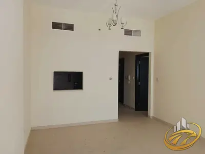 1BR Apartment | Silicon Gates 4 | Balcony & Road View