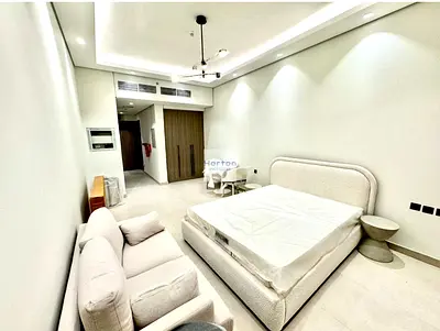 FULLY FURNISHED | VACANT | CHILLER FREE