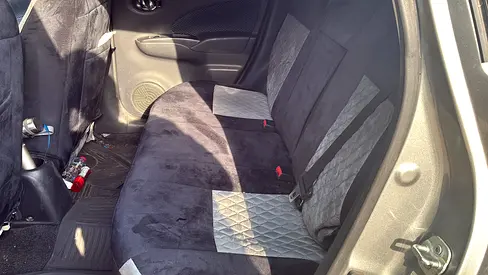 2015 Nissan VERSA 照片 2