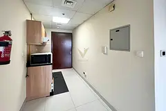 SEMI-FURNISHED STUDIO | VACANT | PRIME LOCATION