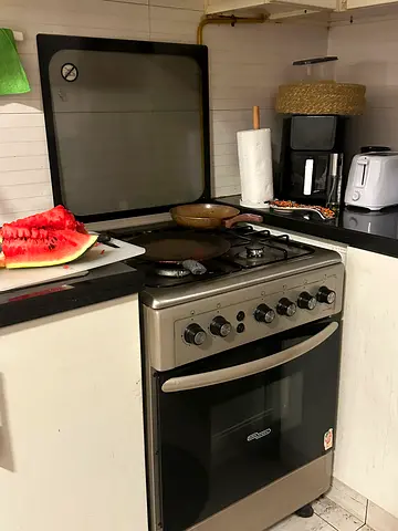 Oven