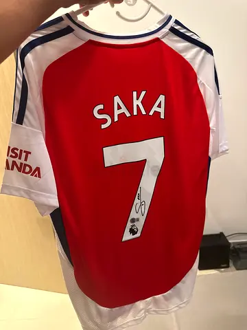 Arsenal Bukayo Saka signed jersey