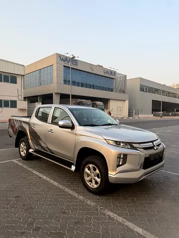 Mitsubishi L200 Double Cab GLS 2020 GCC Specs - Excellent Condition