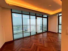2BR Apartment | Creek Views II | Panoramic Skyline & Waterfront Views | Multiple Terraces